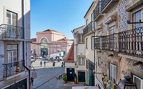 Charming Apartment In Alfama